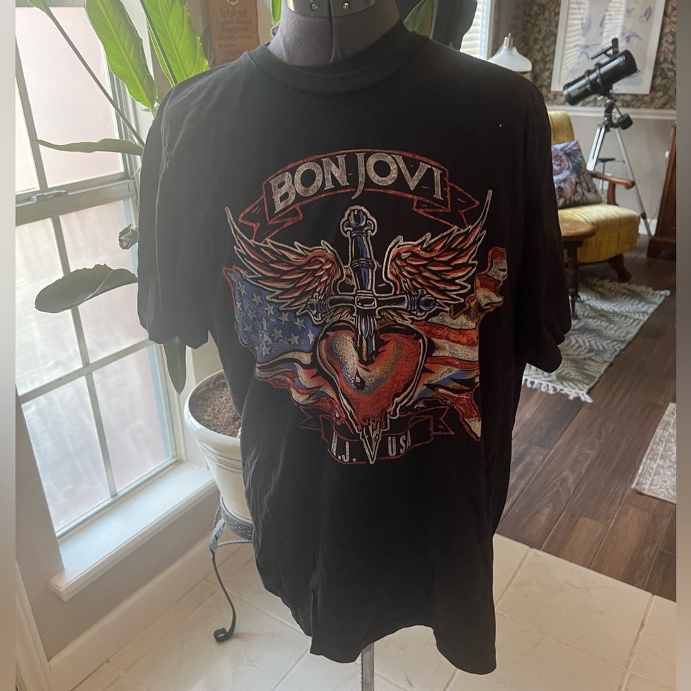 Bon Jovi tour T-Shirt by lane seven size XL